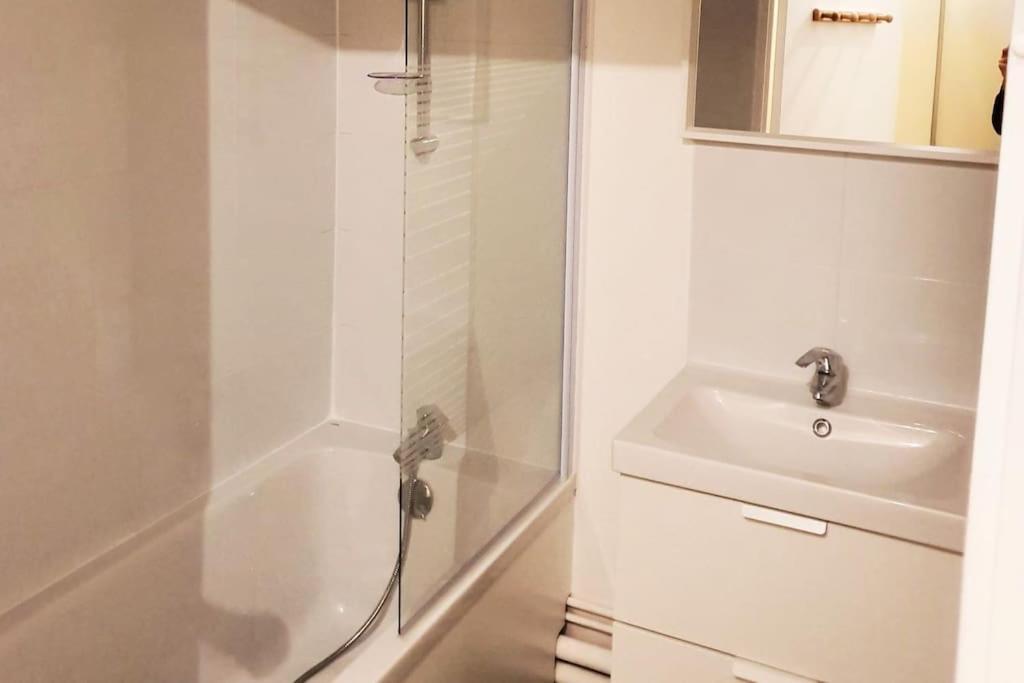 Le Jules Val - Studio Cosy En Residence + Parking + Wi-Fi Evry-Gregy-sur-Yerre Exterior foto